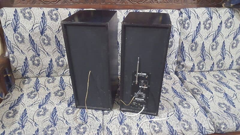 Audionic Speakers good condition old original model 1