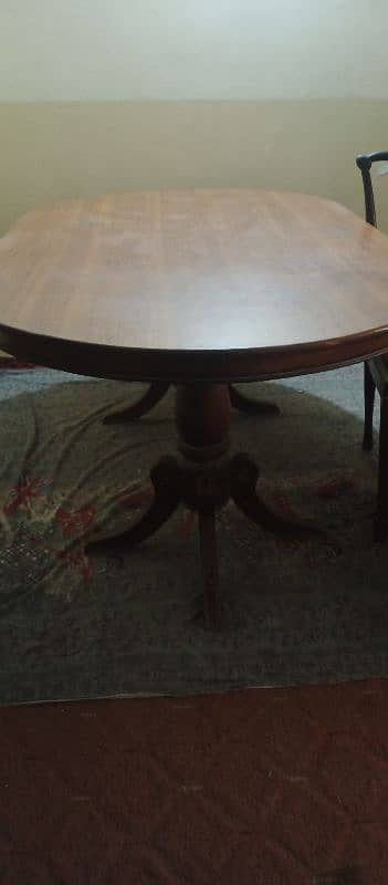 wooden 6 seater dinning table 2