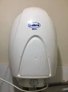 Sabro 25 liers electric geyser.