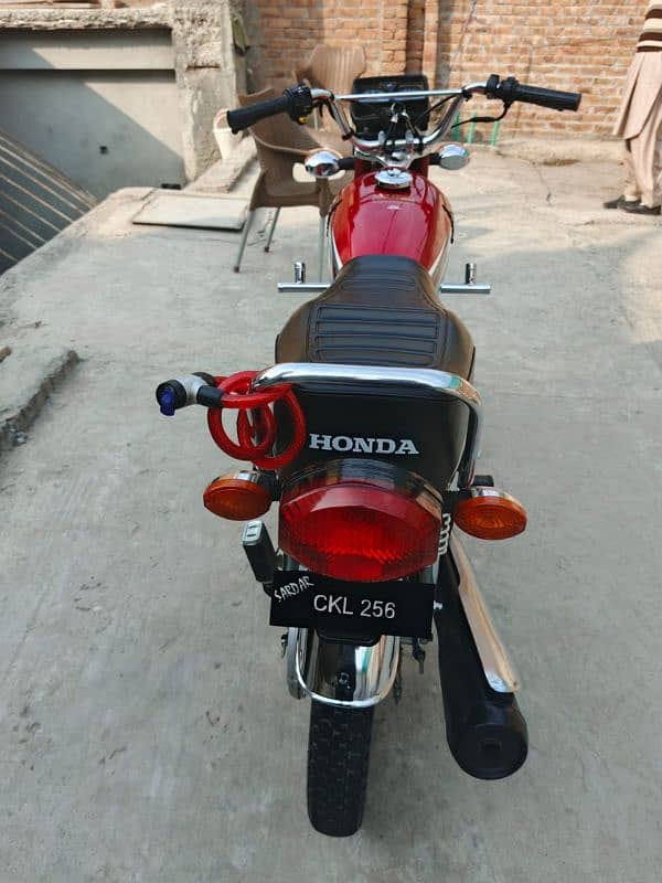 Honda CG 125 9