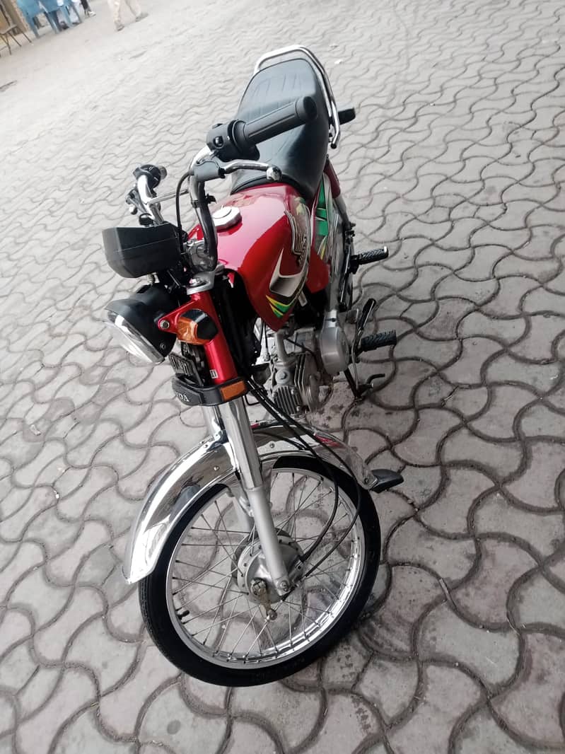 Honda CD 70 2022 model lush condition 2