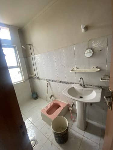 1 Bed Room Flat For Rent 3