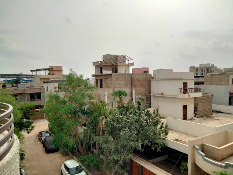 West Open Ground+1 Bungalow For Sale In Gulistan e Jauhar Block 3-A 13