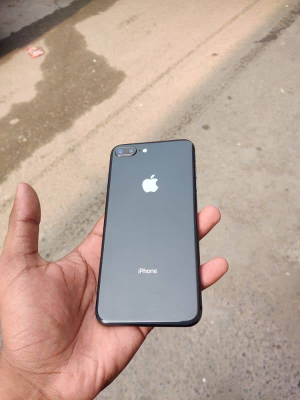 PTA Approved Iphone 8 plus, 64 GB 3