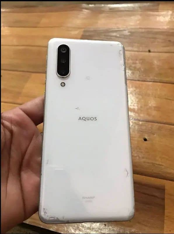 aqous zero5g 6/128 display finger 0