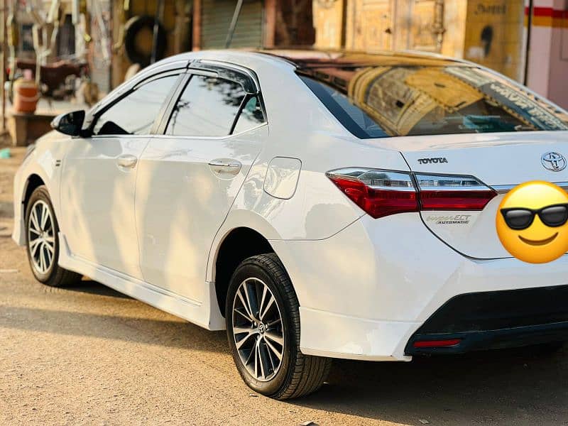 Toyota Corolla Altis 2022 4