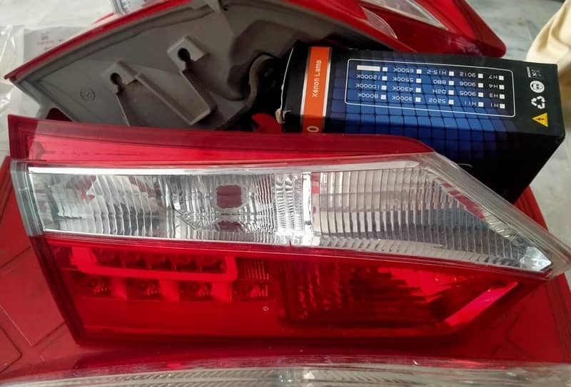 Toyota corolla gli back light set complete 2015/17 Model 3