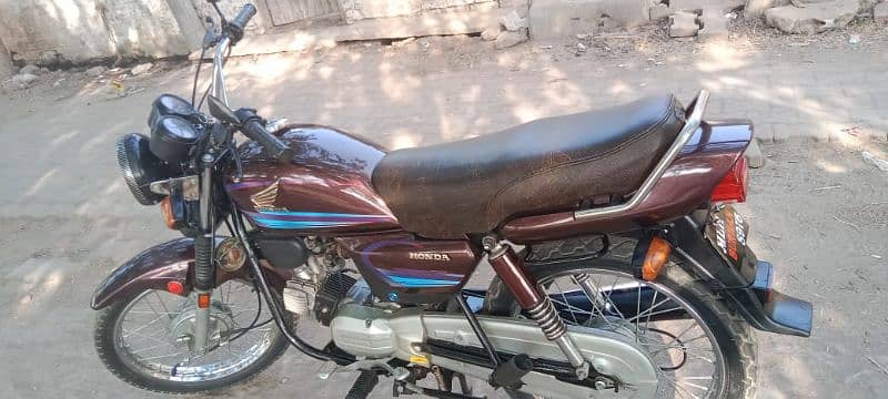 Honda 100 lovers nice condition 6