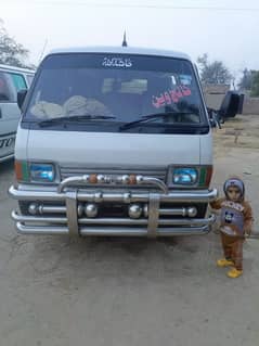 Mazda van model 1995, Lahore Number,3y engine