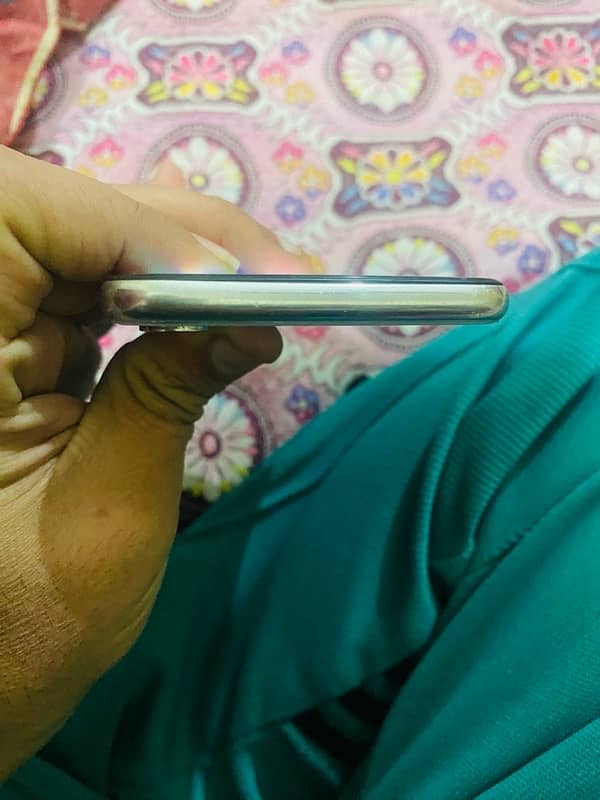 iphone X 64GB PTA proved 6