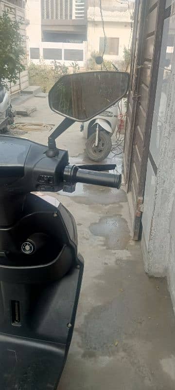 Scooty in excellent condition 8