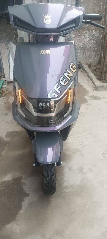 Scooty in excellent condition 14