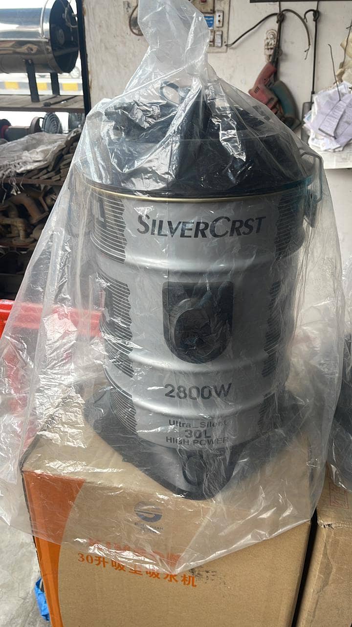 Dry Vacuum Cleaner 1