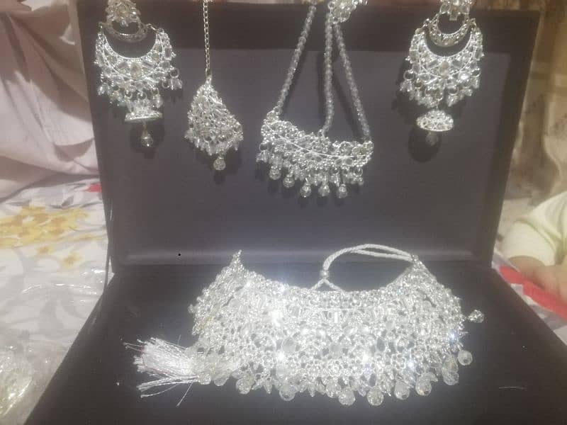 silver bridel jewellery set 1