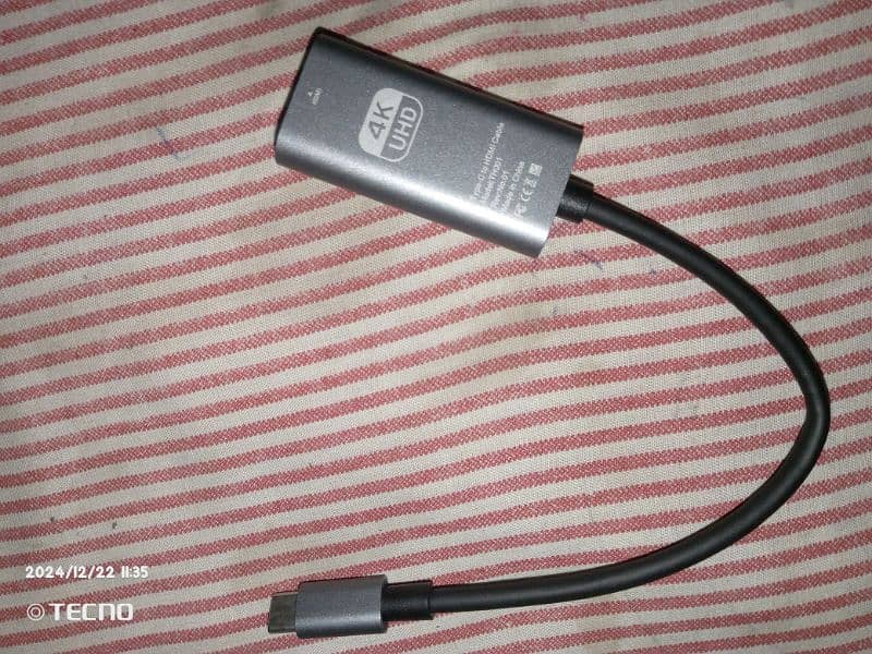 HDMI to C-Type cable for projector to mobile 9