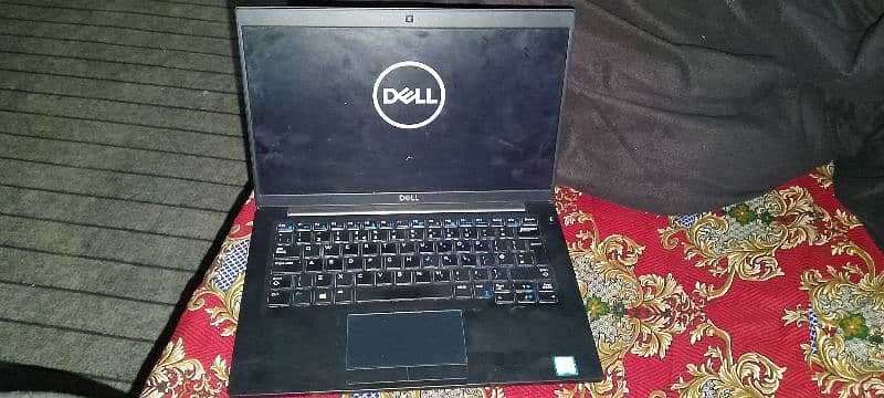 Dell 7390 4