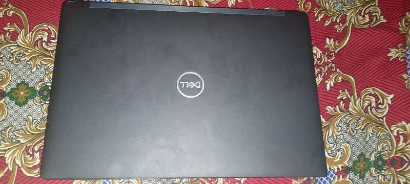 Dell 7390 9