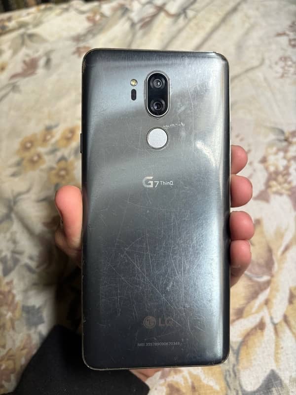 LG G7 ThinQ 3