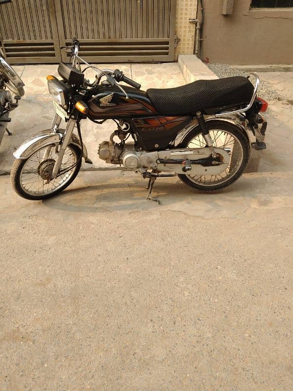 CD 70 Honda available for sale 2