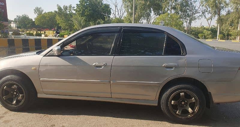 Honda Civic Prosmetic 2004 5