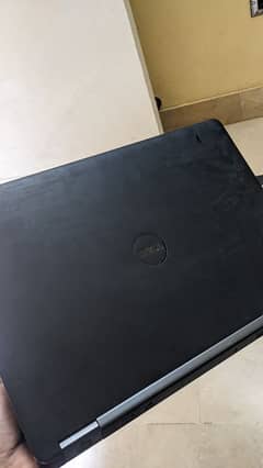 dell ultra book core i7 6th generation 8 256gb ssd