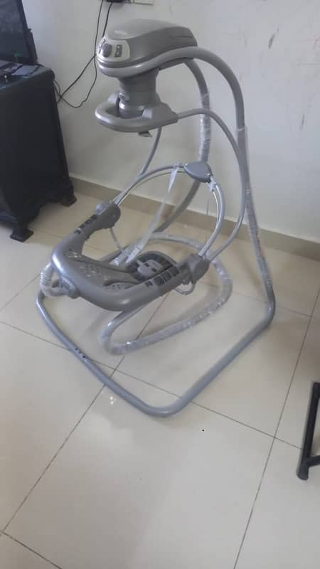 graco baby swing working condition slightly used call 03153157799 0