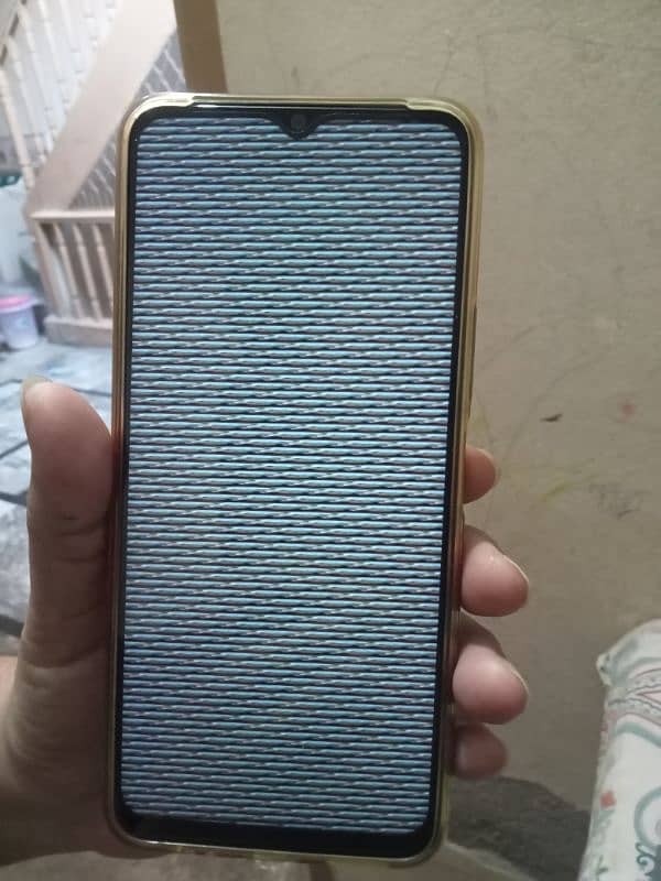 ye vivo ka mobile hai Y17S 4