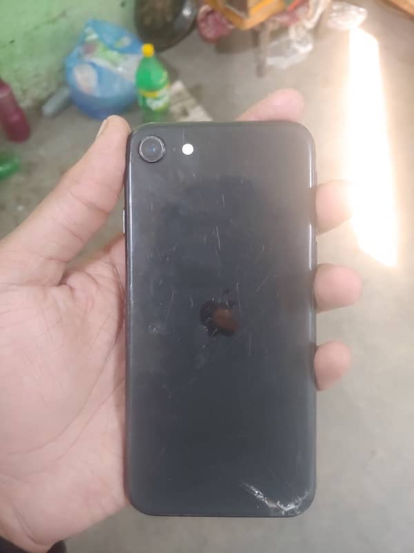 i phone se2020 64 gb black colour exchange possible 1