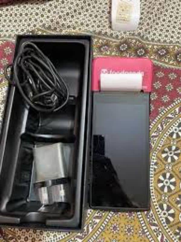 BRAND NEW BOX OPEN FOODPANDA DEVICE WITH CHARGER 0