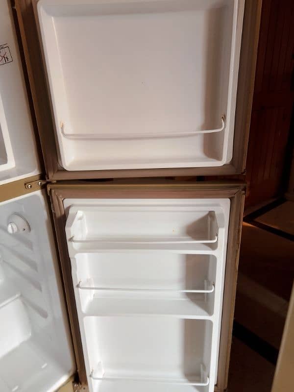 Dawlance Refrigerator 9122 D R for sale 2