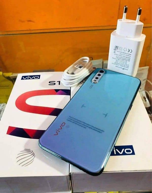 Vivo S1 6/128 complete Box urgent sale wtp no 03272632742 0