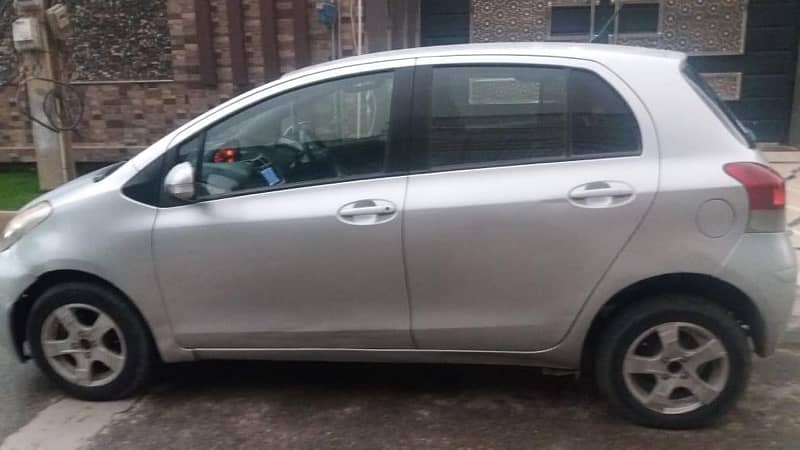 Toyota Vitz 2008 3