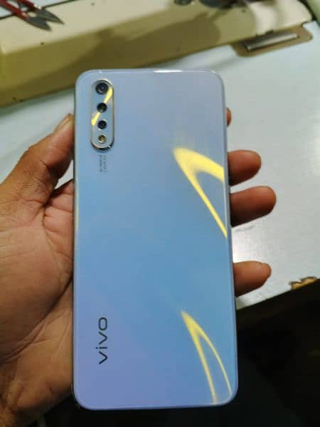 vivo S1 3