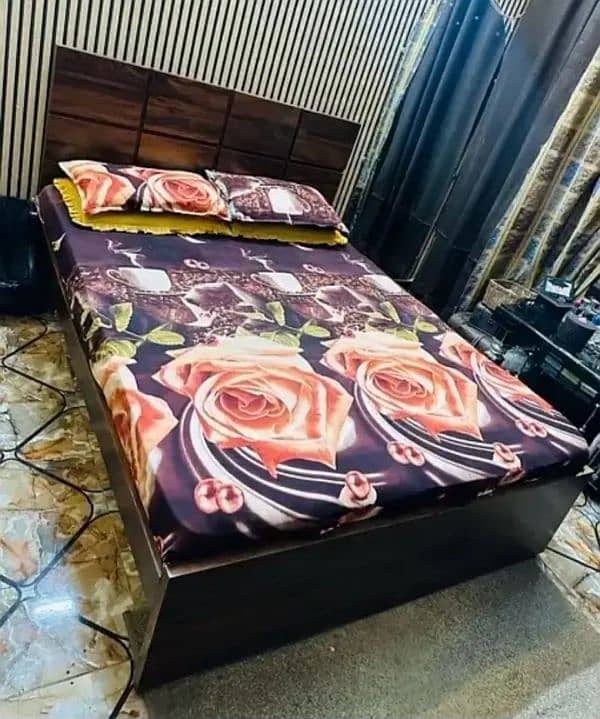 Queen size Bed with Matress 2