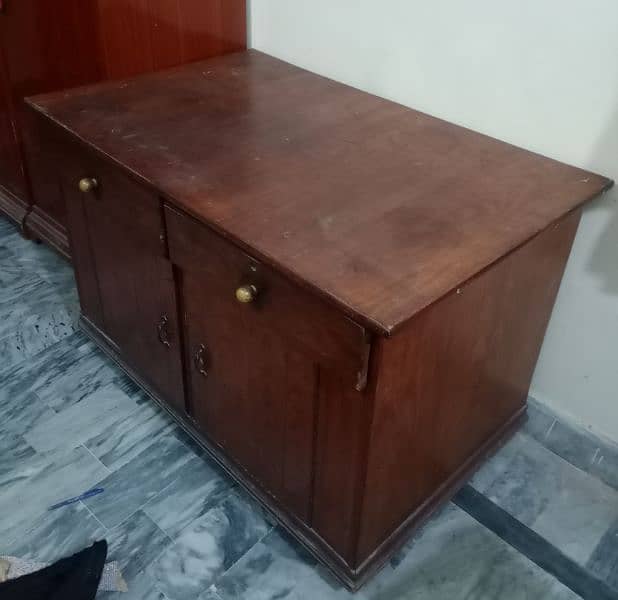 wood table for iron clothes 0