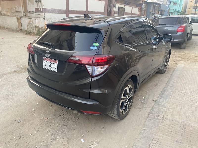 Honda Vezel 2015 Z PAKAGE arjent sale 4250000 6