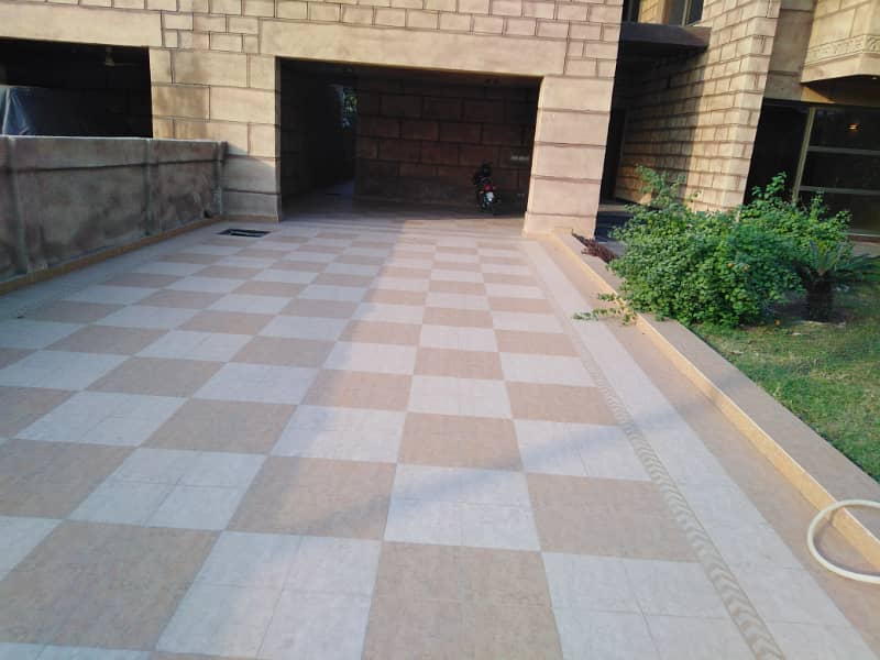 For Sale 36 Marla Like New Meadows Villas, Sector B Bahria Town Lahore 23