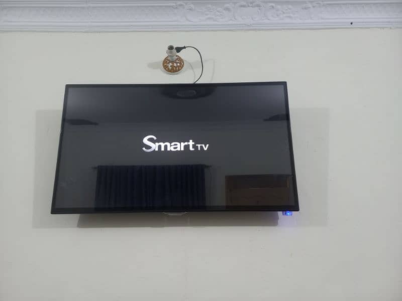 Samsung 42 inches smart led 0