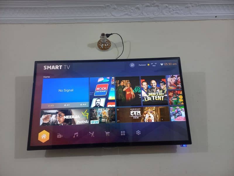 Samsung 42 inches smart led 2