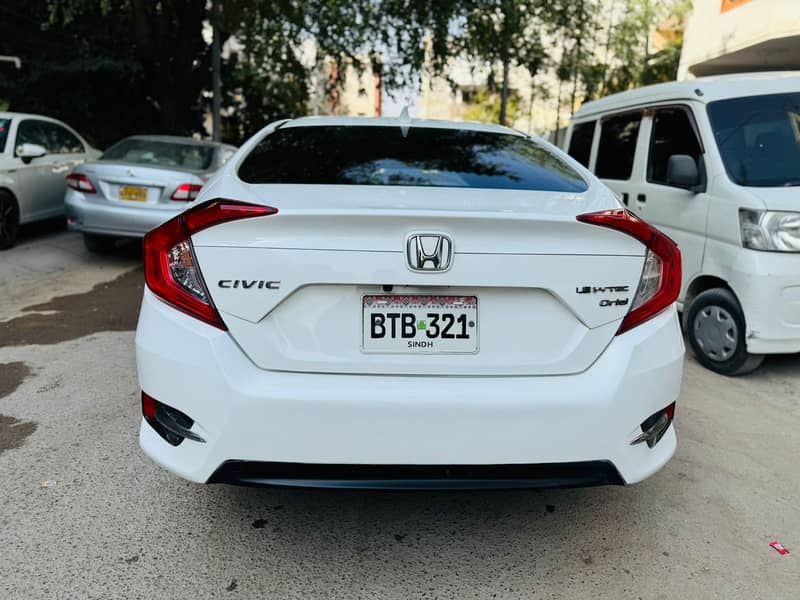 Honda Civic X UG 2021 19