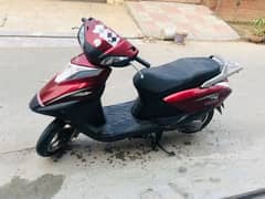 Scooty 100 cc