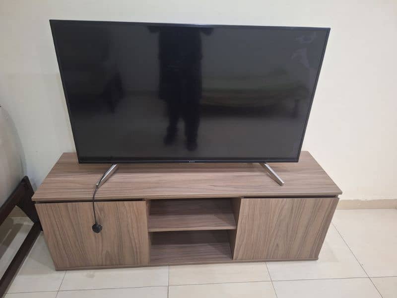 Sony Bravia 55 inch 2018 model(broken screen panel) 2