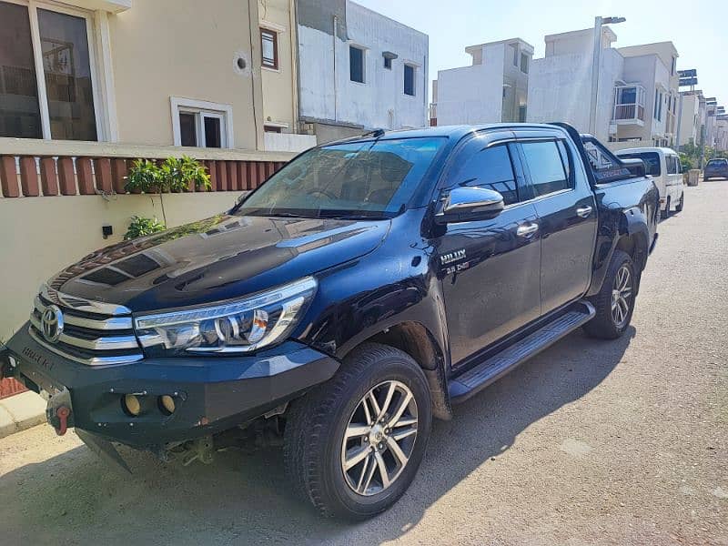 Toyota Revo Hilux V 2.8L 4x4 2018 3