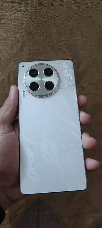 Tecno Camon 30 12/256 1