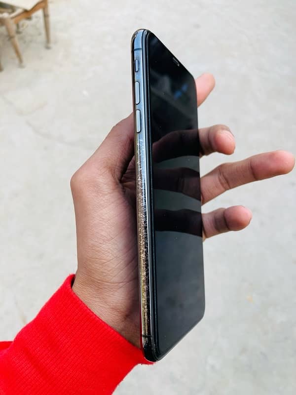 iPhone XS MAX 64gb FU. 4