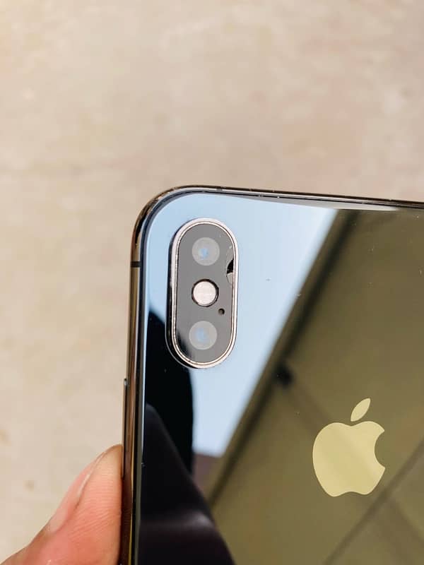 iPhone XS MAX 64gb FU. 7