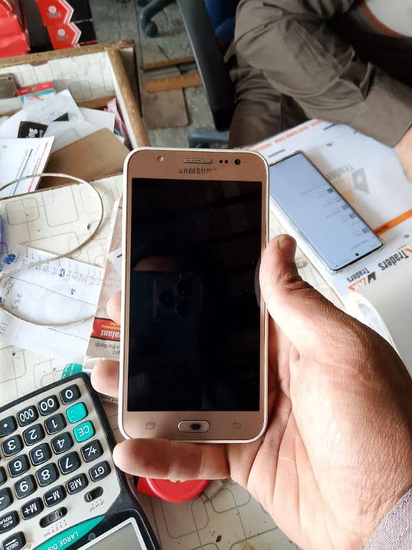 Samsung Galaxy J5 3