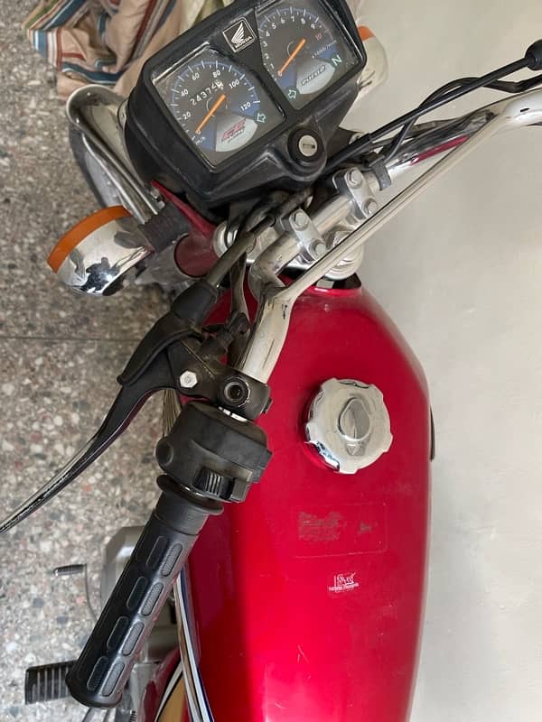 Honda 125  Special Edition Self Start 1