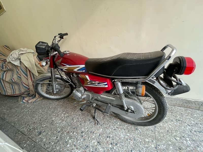 Honda 125  Special Edition Self Start 2