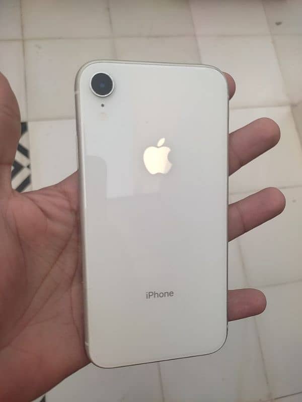 IPHONE XR 0